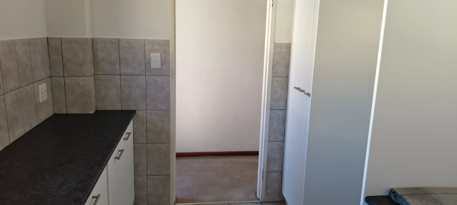 To Let 1 Bedroom Property for Rent in Strand South Western Cape
